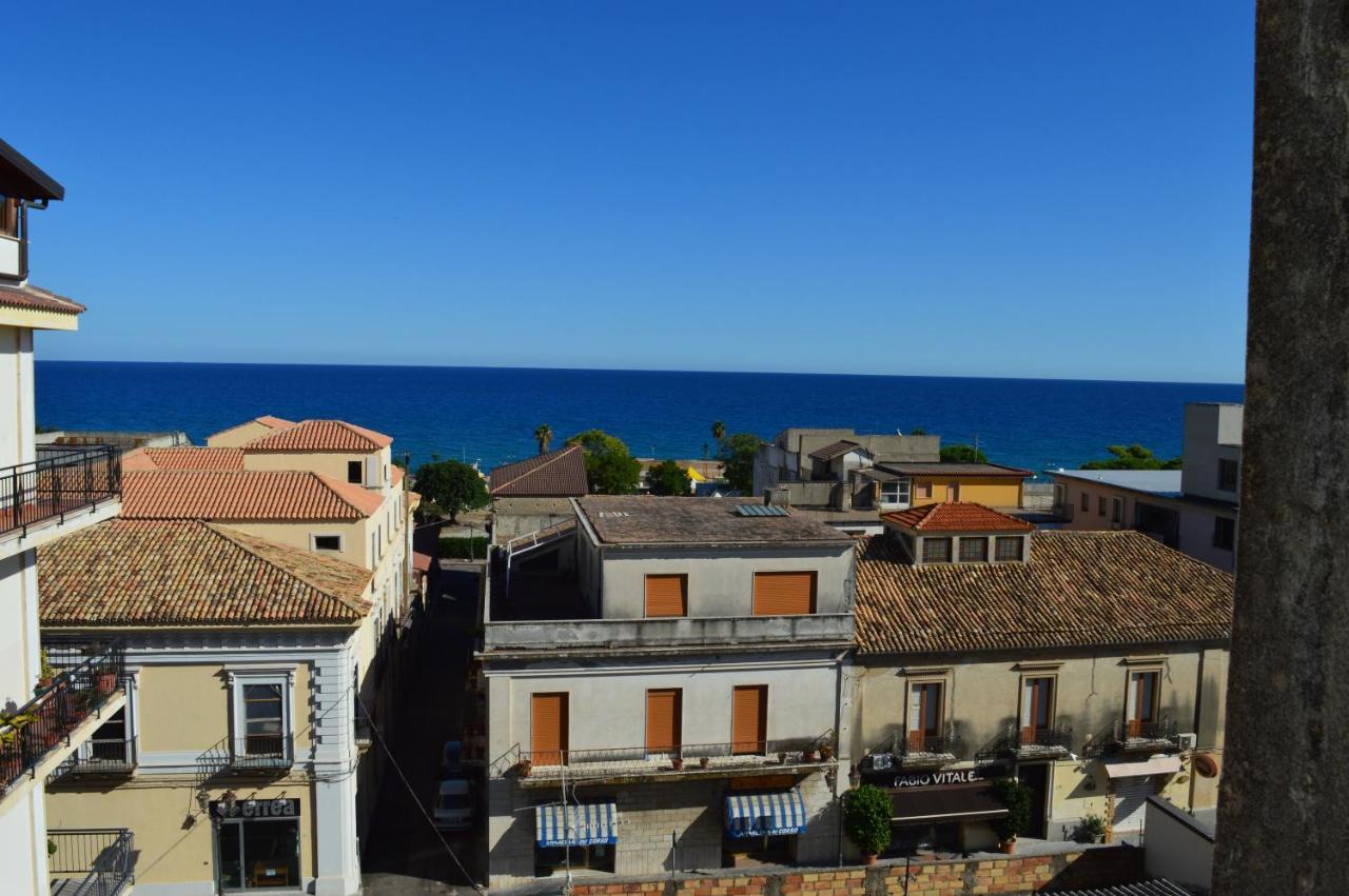 Emerella Guest House Siderno Beach Extérieur photo